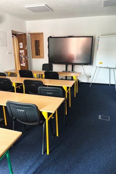 germaniats-nowoczesne-sale-do-nauki-języków-obcych