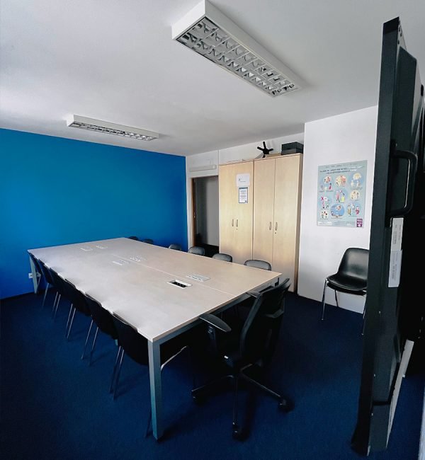 rzeszów-nowoczesna-sala-nauki-języków-obcych-w-centrum-rzeszowa